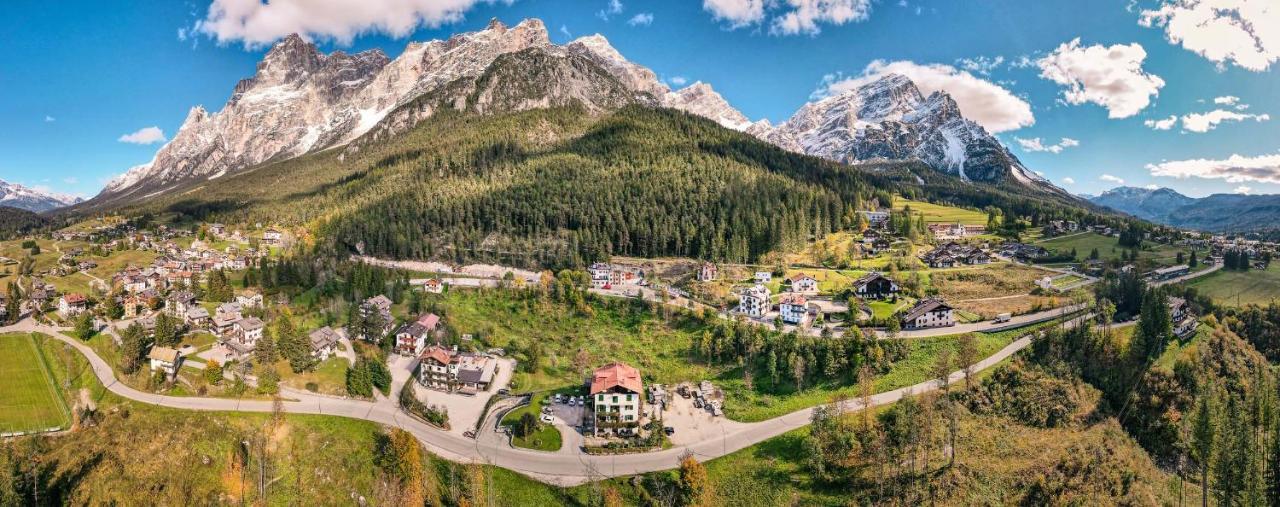 Locanda Montana ซานวีโต ดิ กาโดเร ภายนอก รูปภาพ